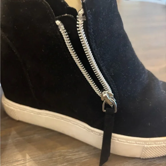 Black Suede Girls Boots - Picture 5 of 5